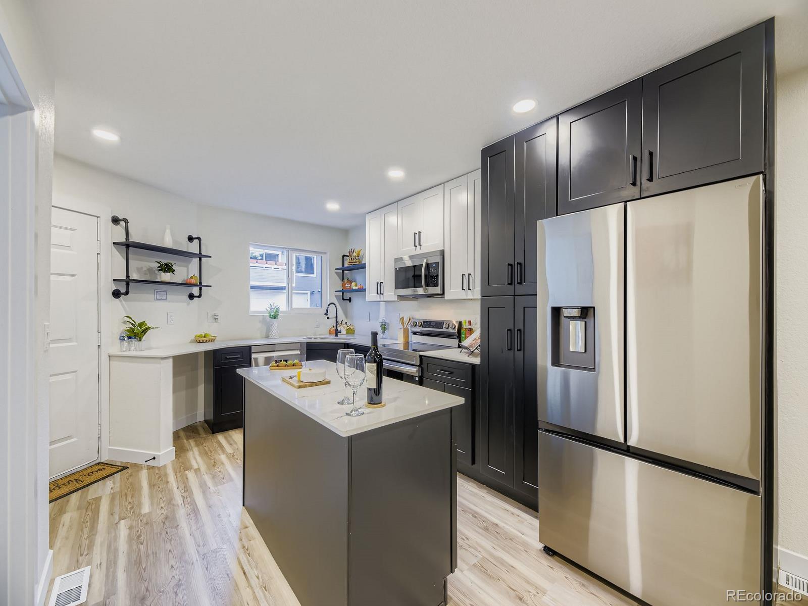 8747 W Cornell Avenue Unit: 5