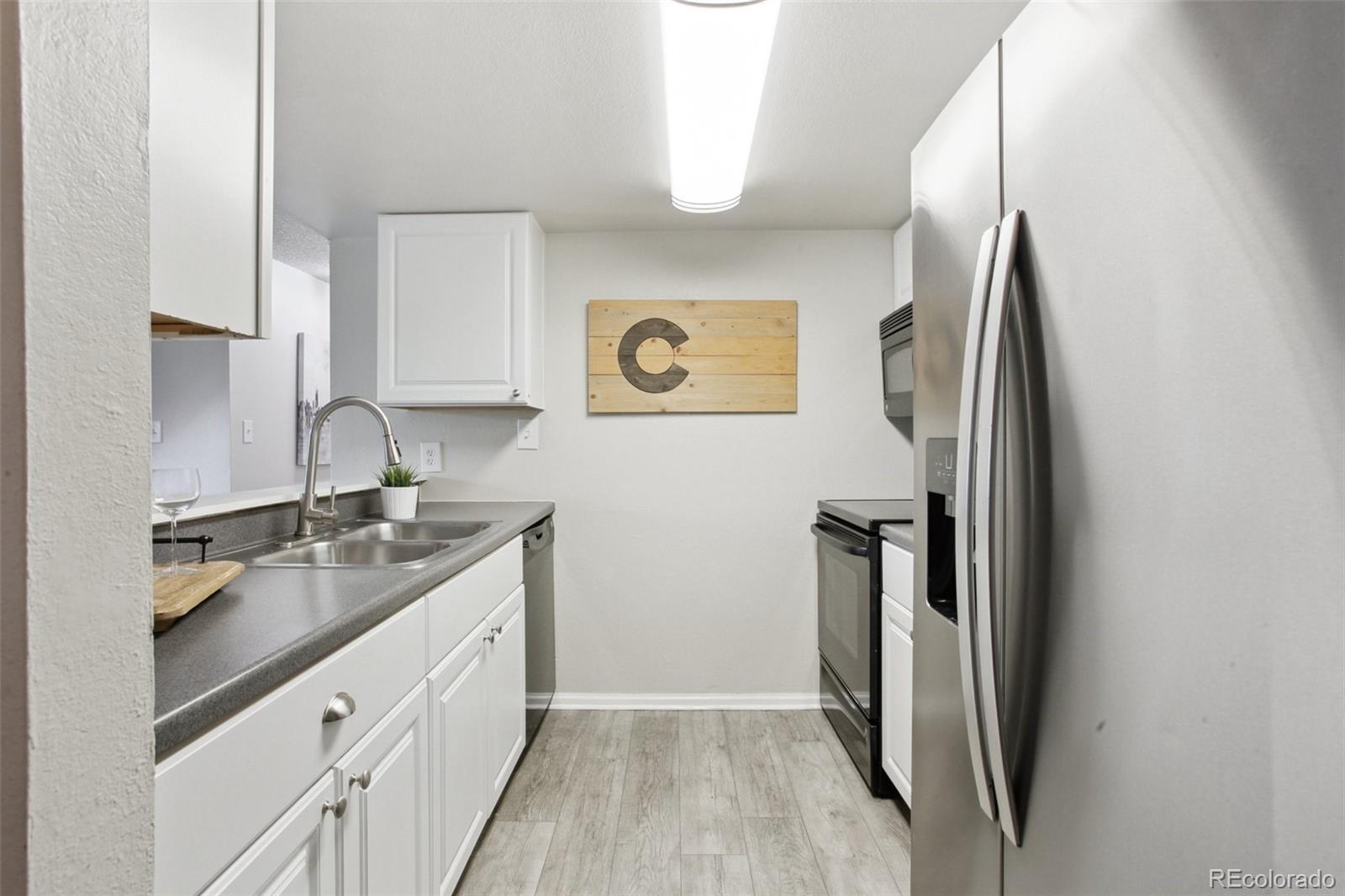 6388 Oak Court Unit: 303