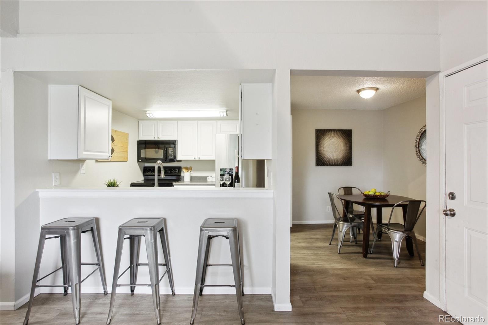 6388 Oak Court Unit: 303