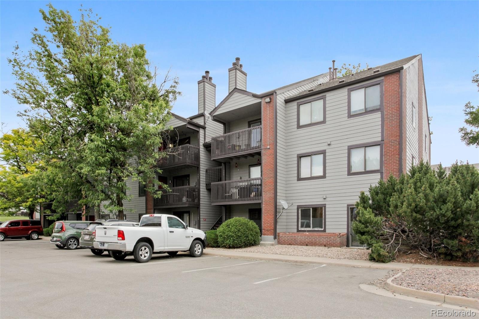 6388 Oak Court Unit: 303