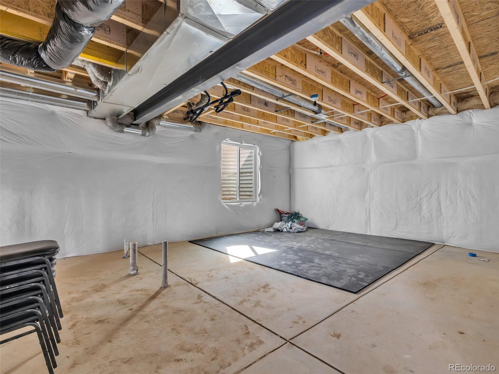 22187 E 45th Place