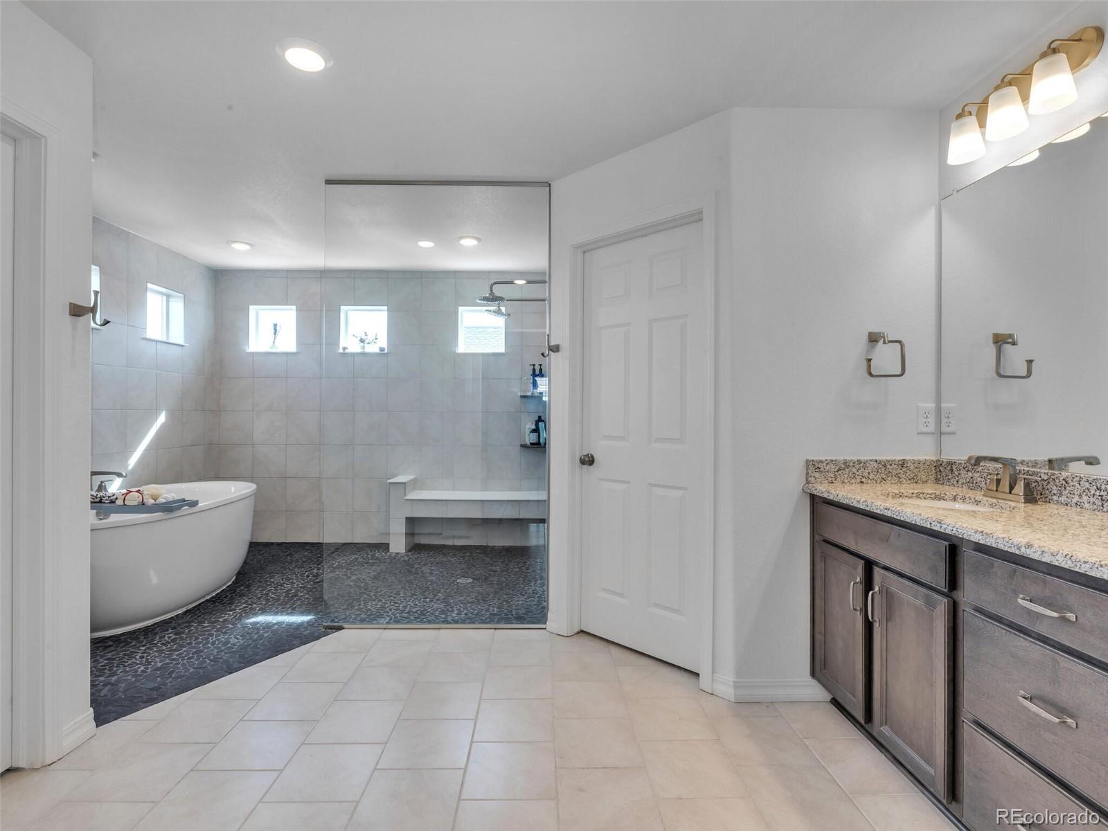 22187 E 45th Place