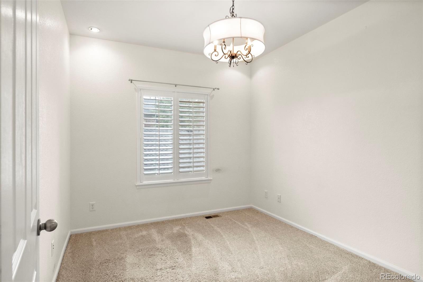 592 Brookhurst Avenue Unit: 26C