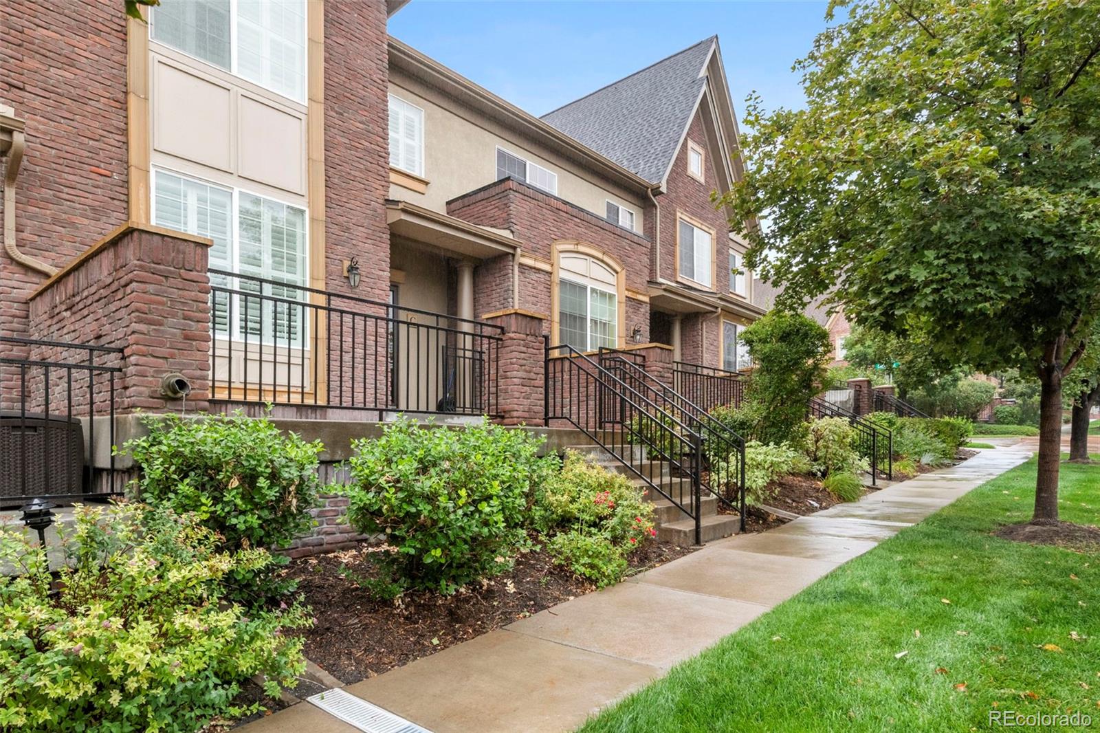 592 Brookhurst Avenue Unit: 26C