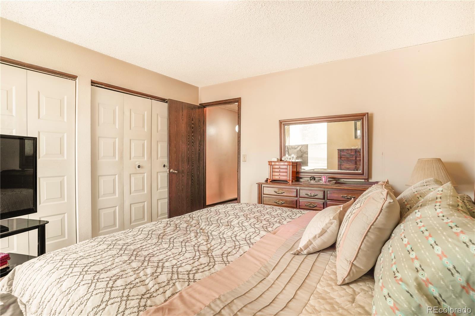 1557 S Owens Street Unit: 59