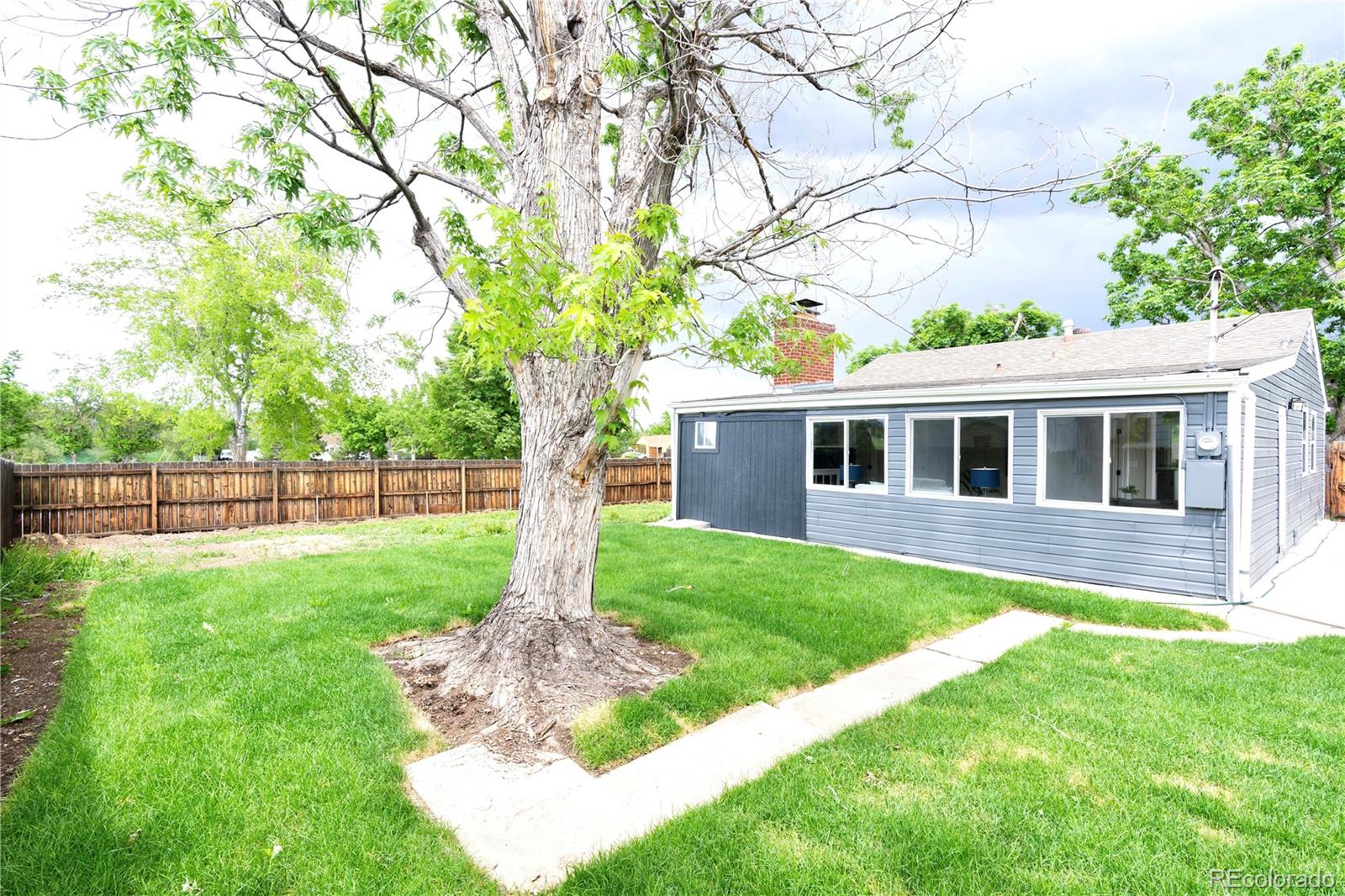 1555 S Raritan Street