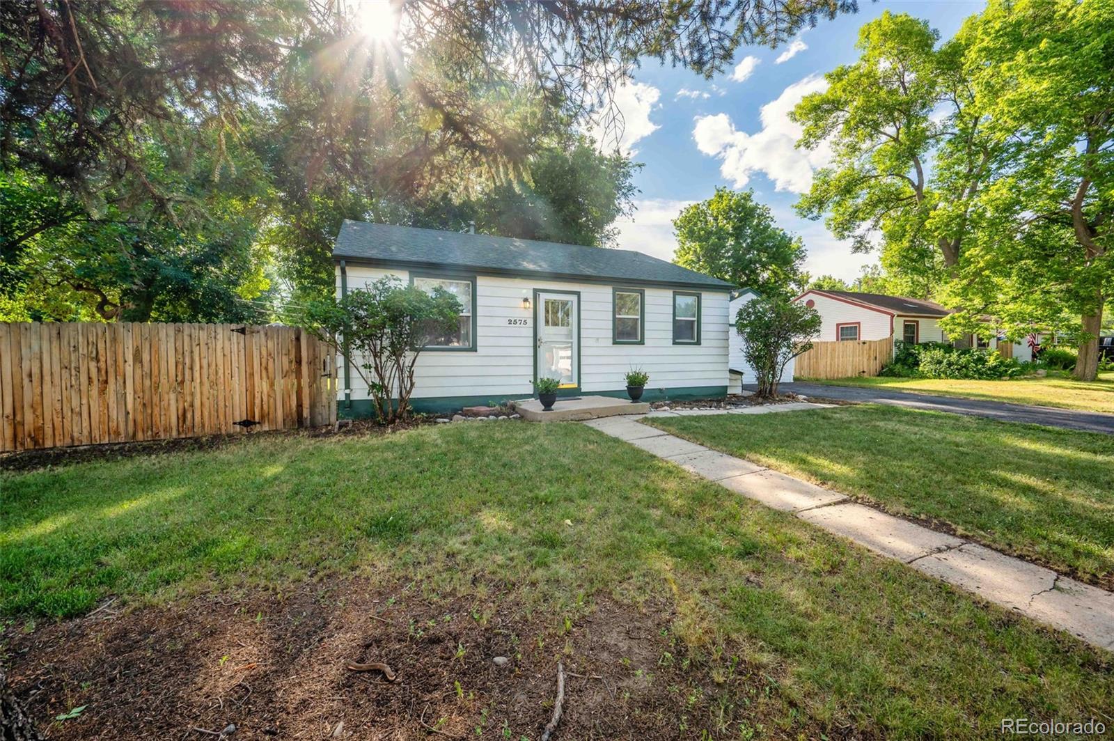 2575 Saulsbury Street