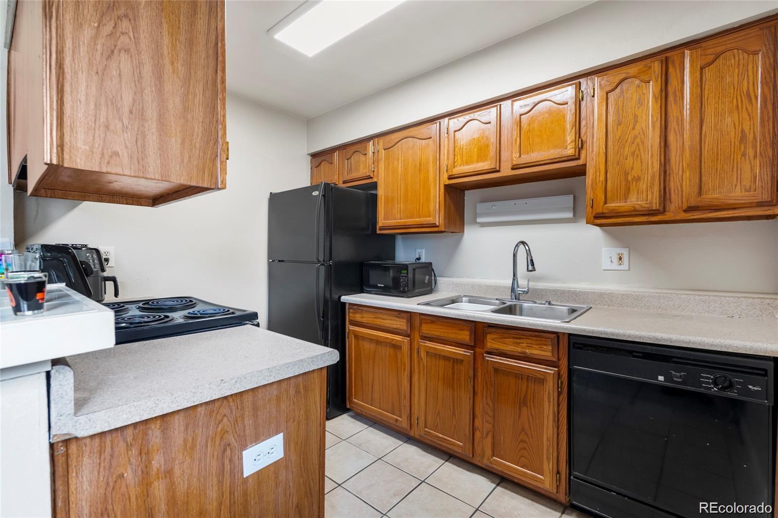 1216 S Uvalda Street