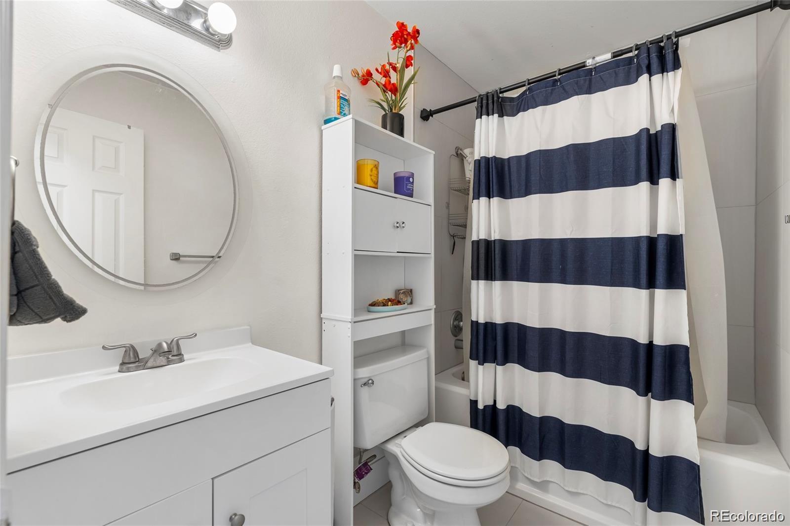 1216 S Uvalda Street