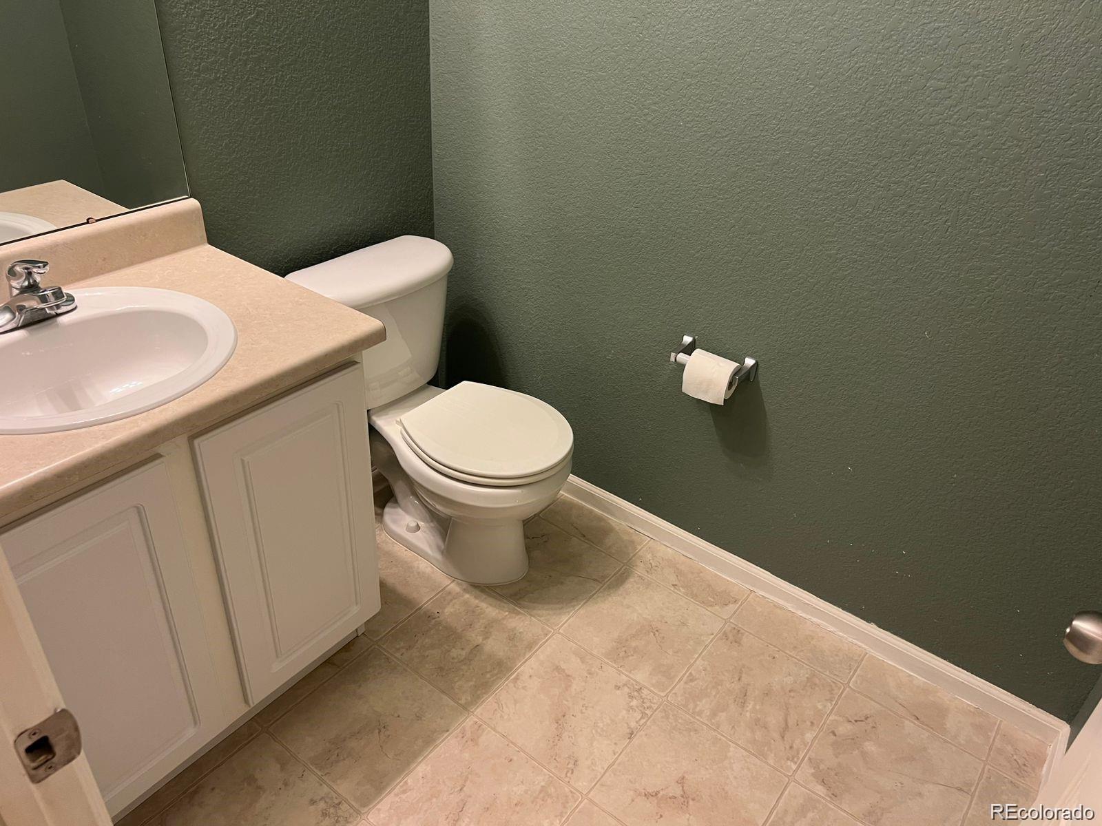 5255 Memphis Street Unit: 712