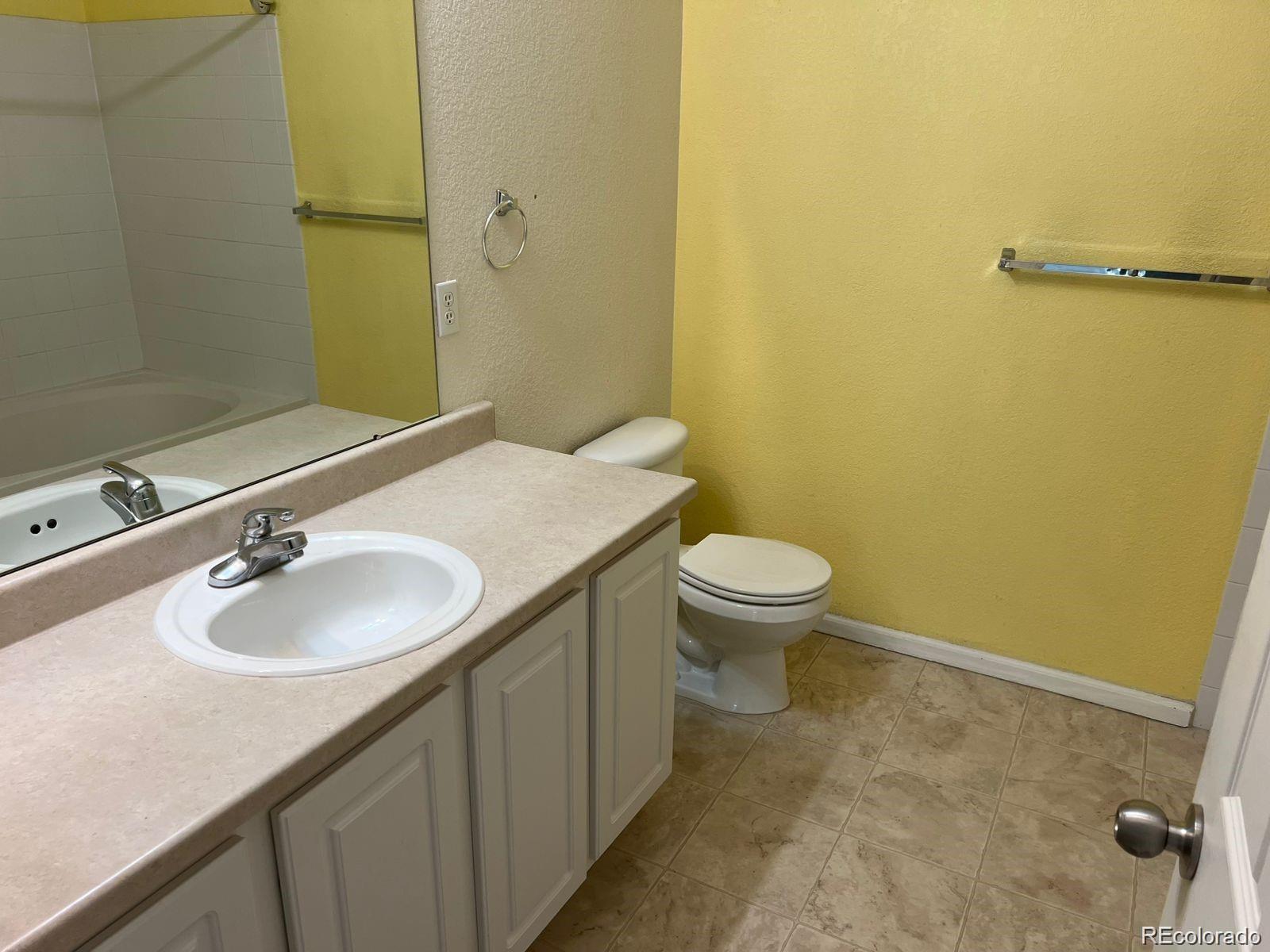 5255 Memphis Street Unit: 712