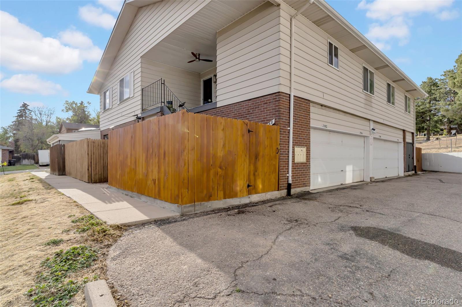 9884 Appletree Place