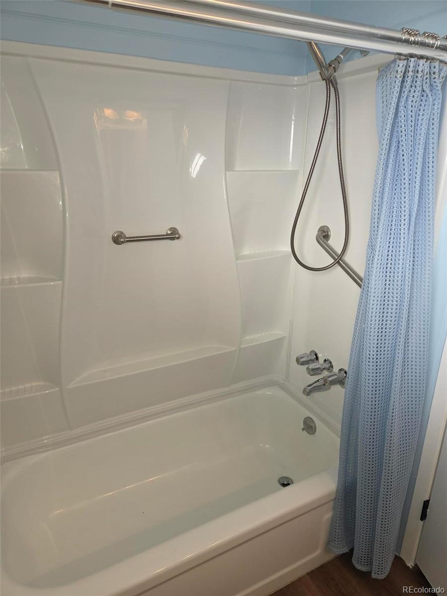 9884 Appletree Place