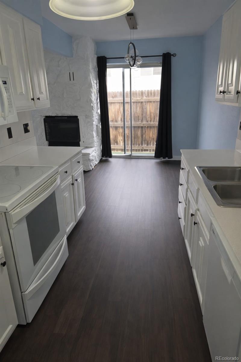 9884 Appletree Place