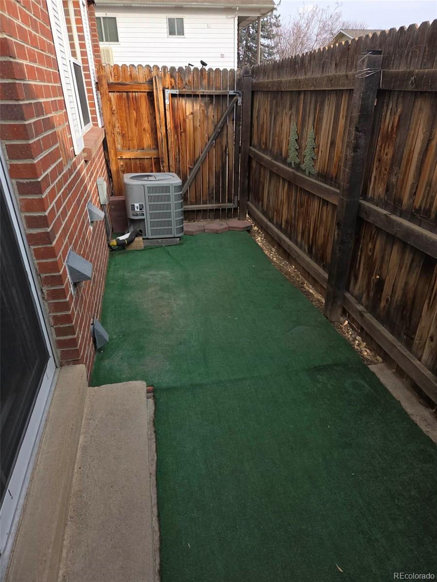 9884 Appletree Place