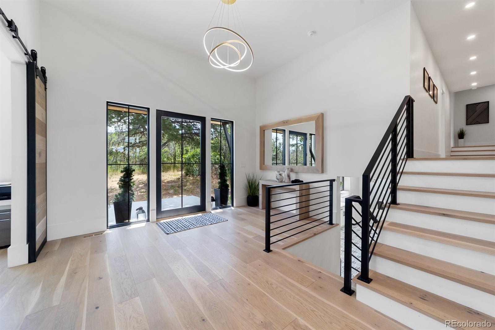 922 W Wolfensberger Road