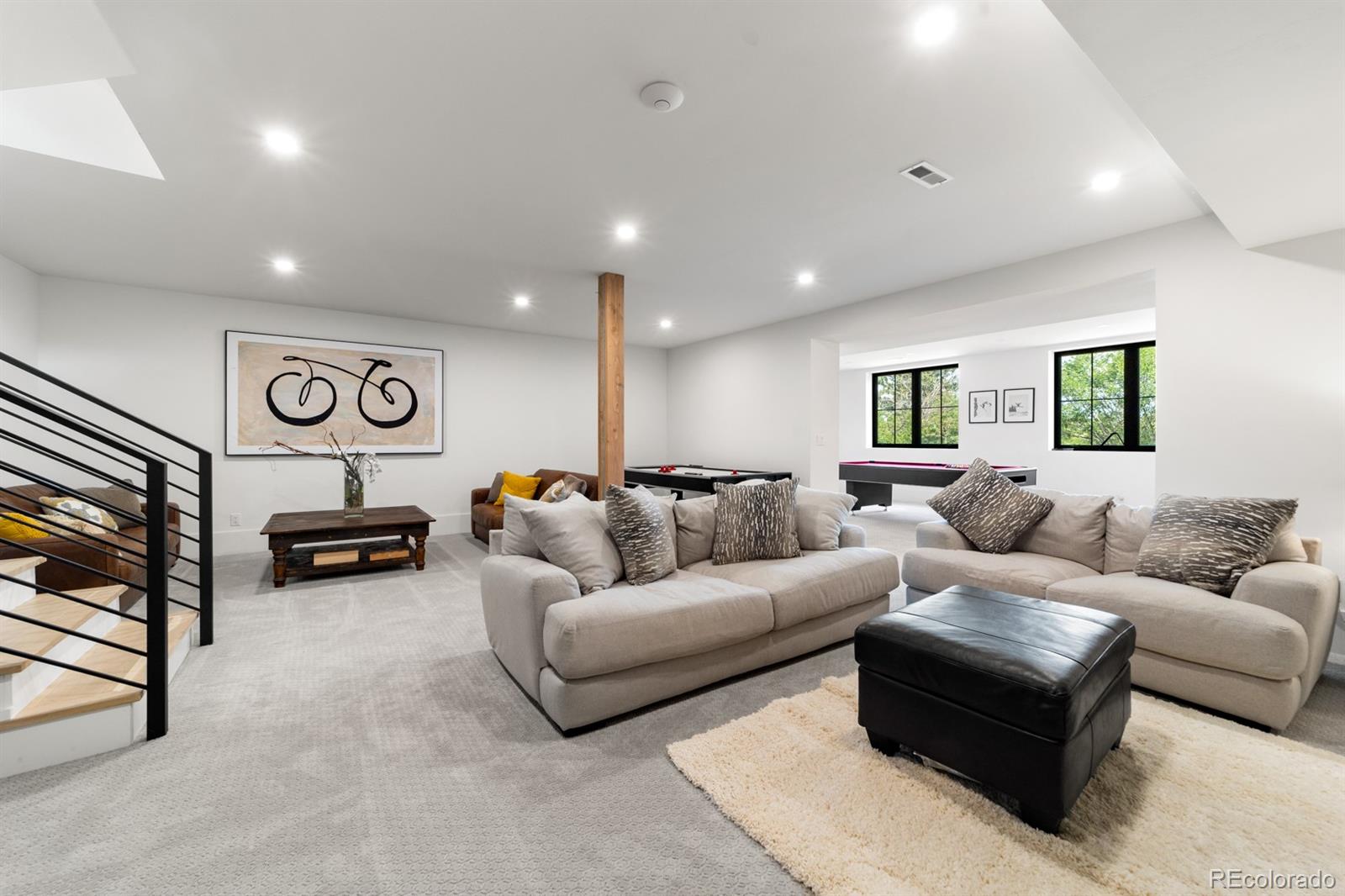 922 W Wolfensberger Road