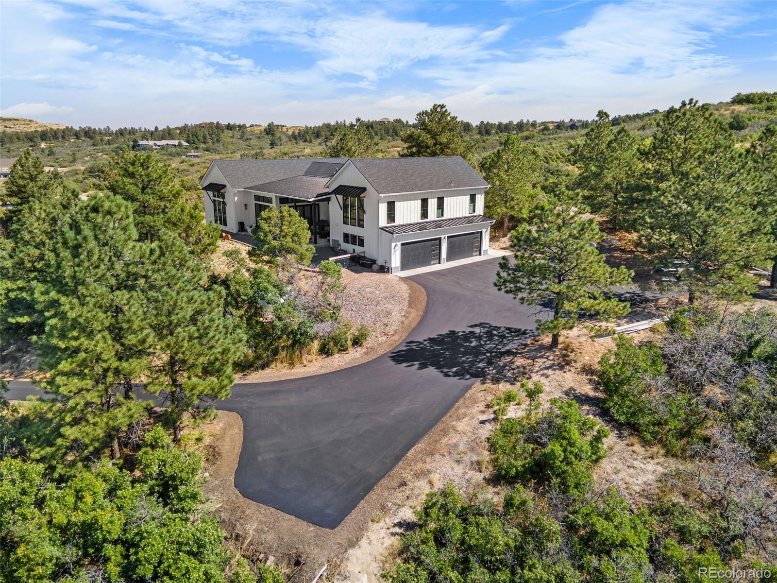 922 W Wolfensberger Road
