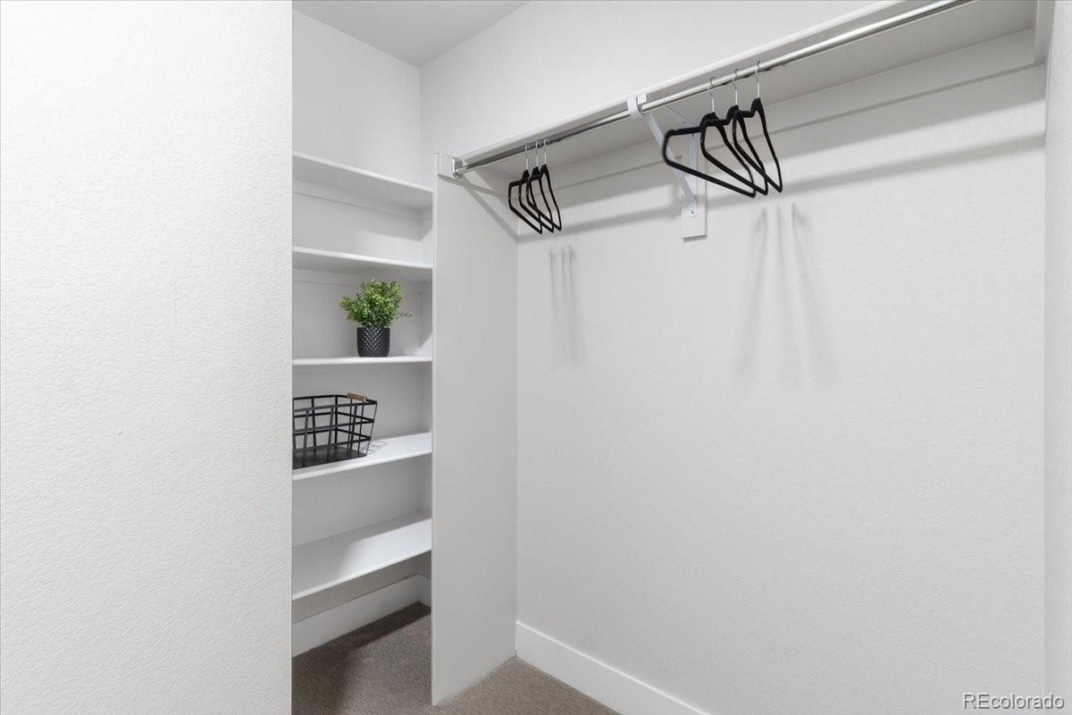 2952 S Delaware Street