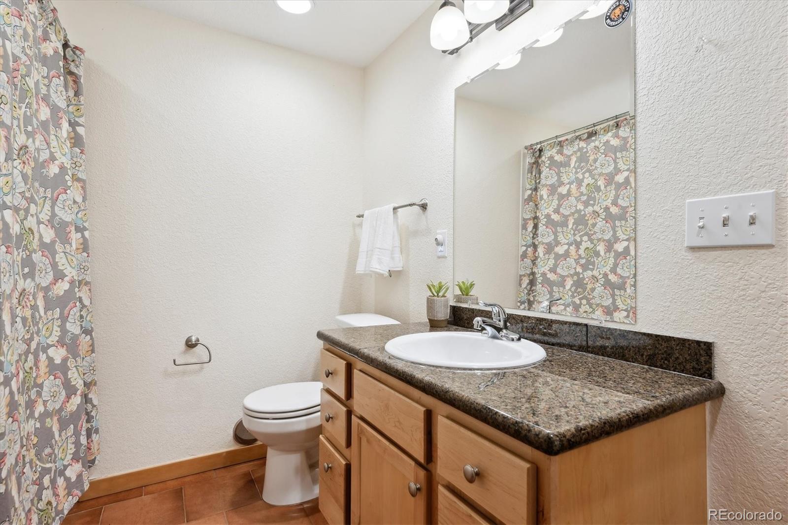 1060 Cottonwood Circle