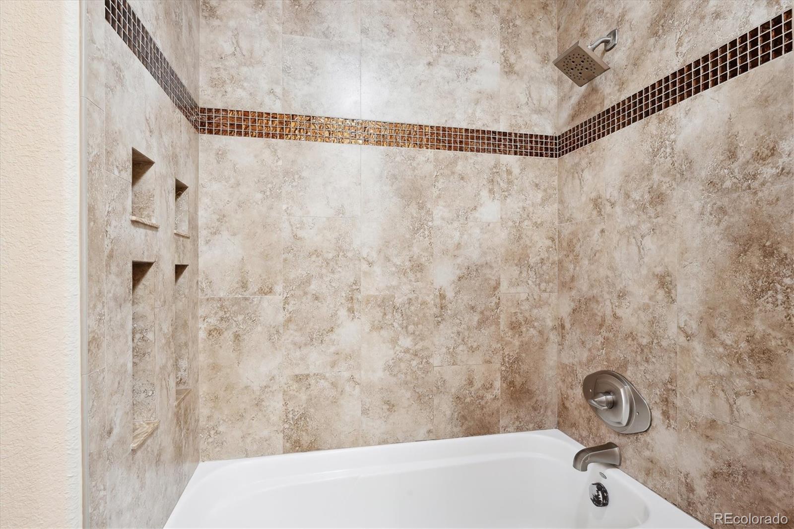 1060 Cottonwood Circle