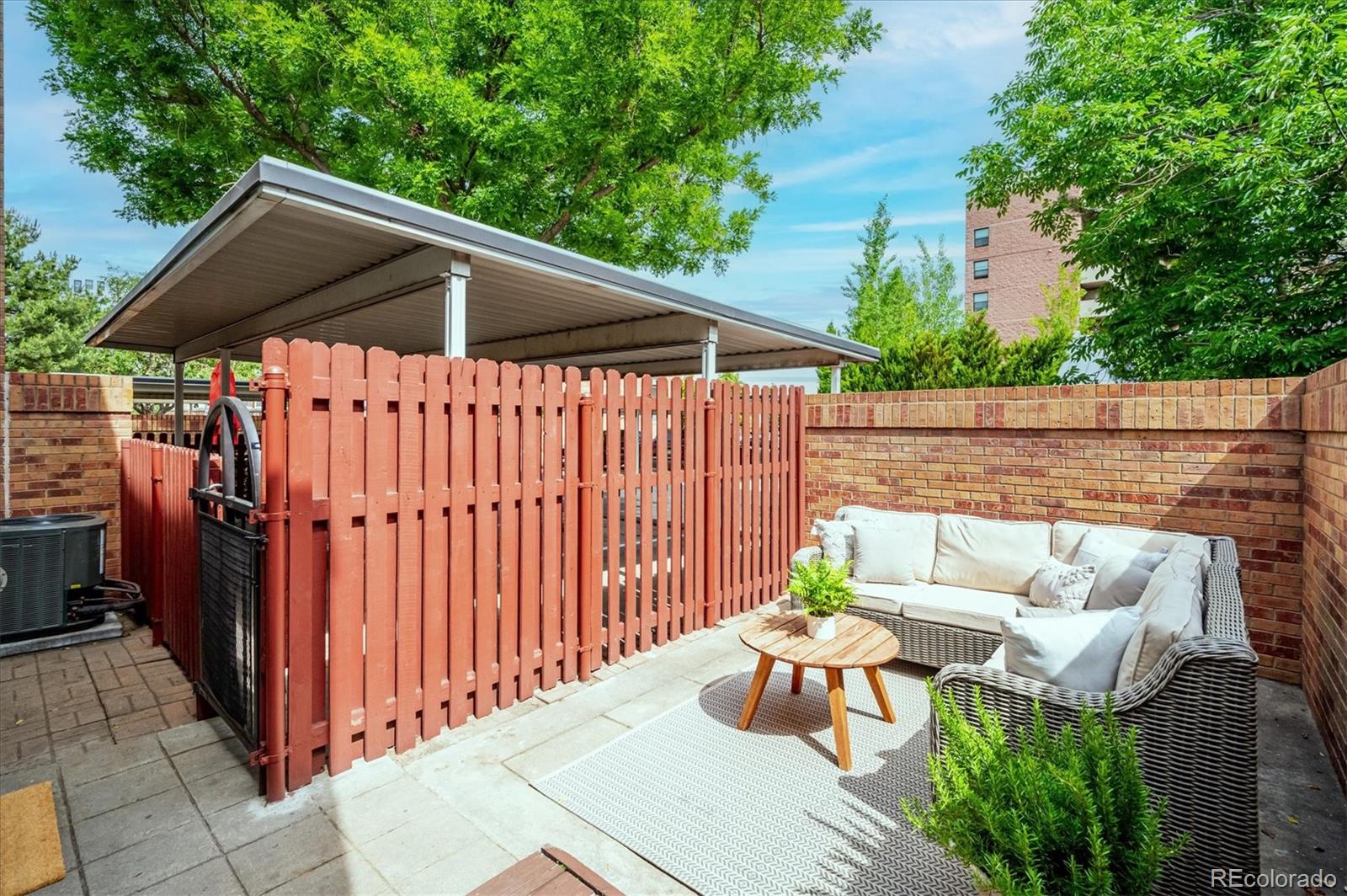 1201 Galapago Street Unit: 99