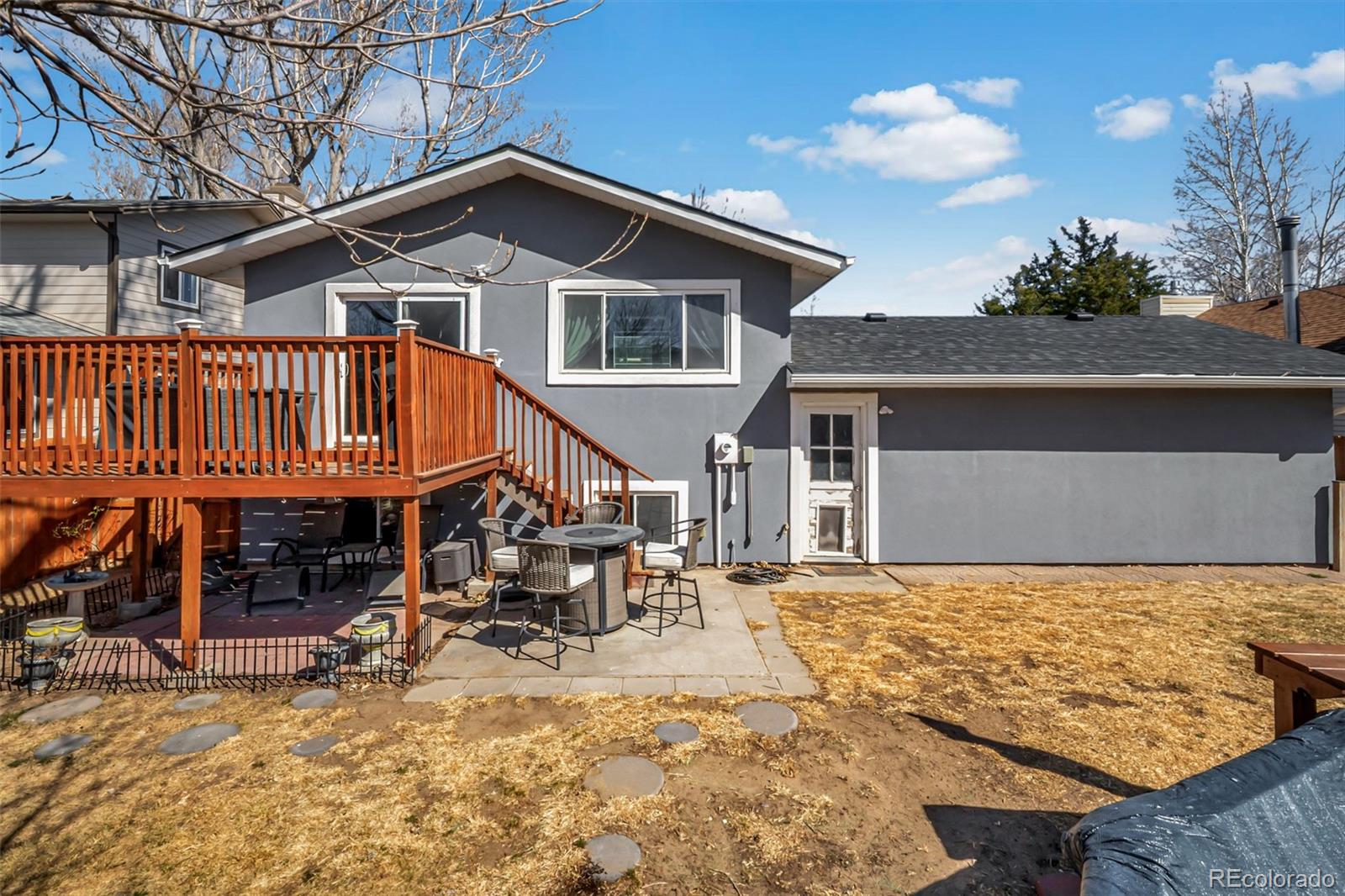 312 Applewood Street