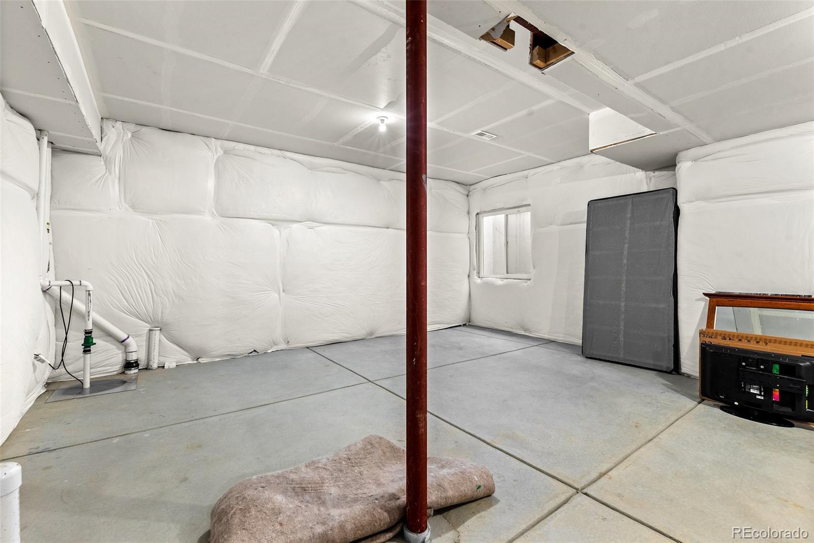 1384 W 66th Place