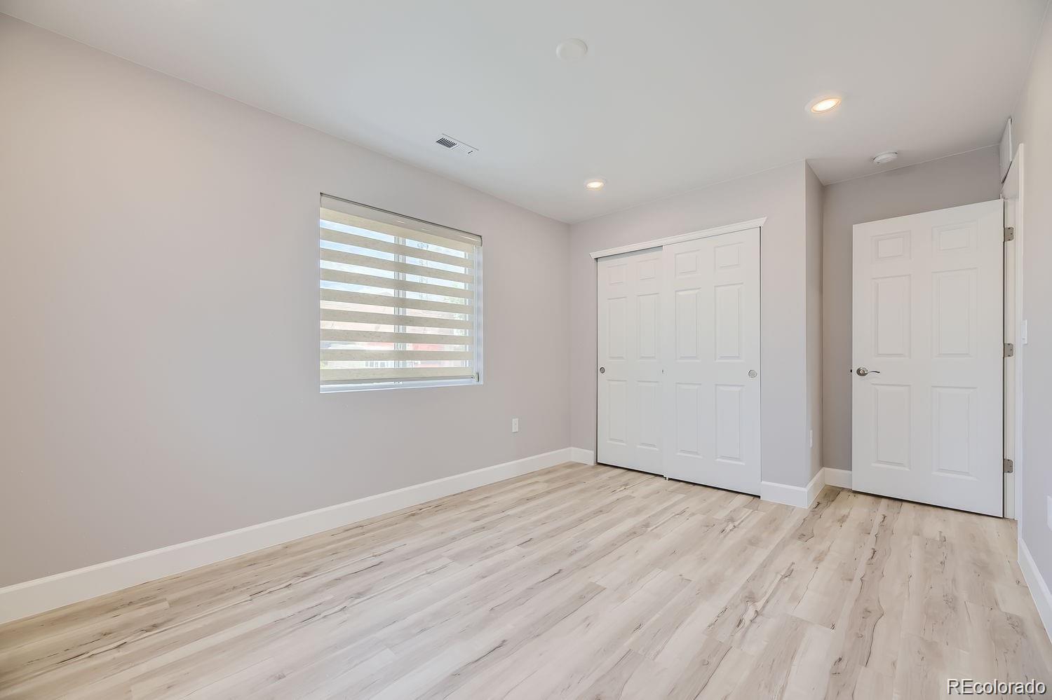 3227 N Steele Street