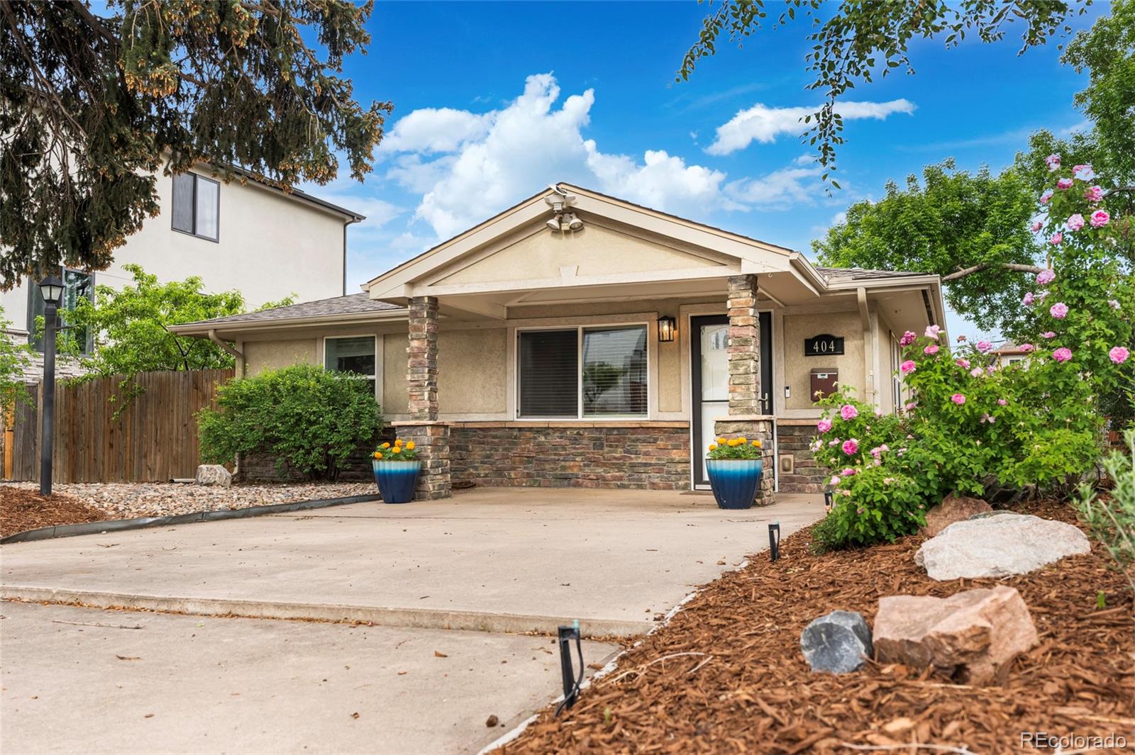 404 S Jasmine Street