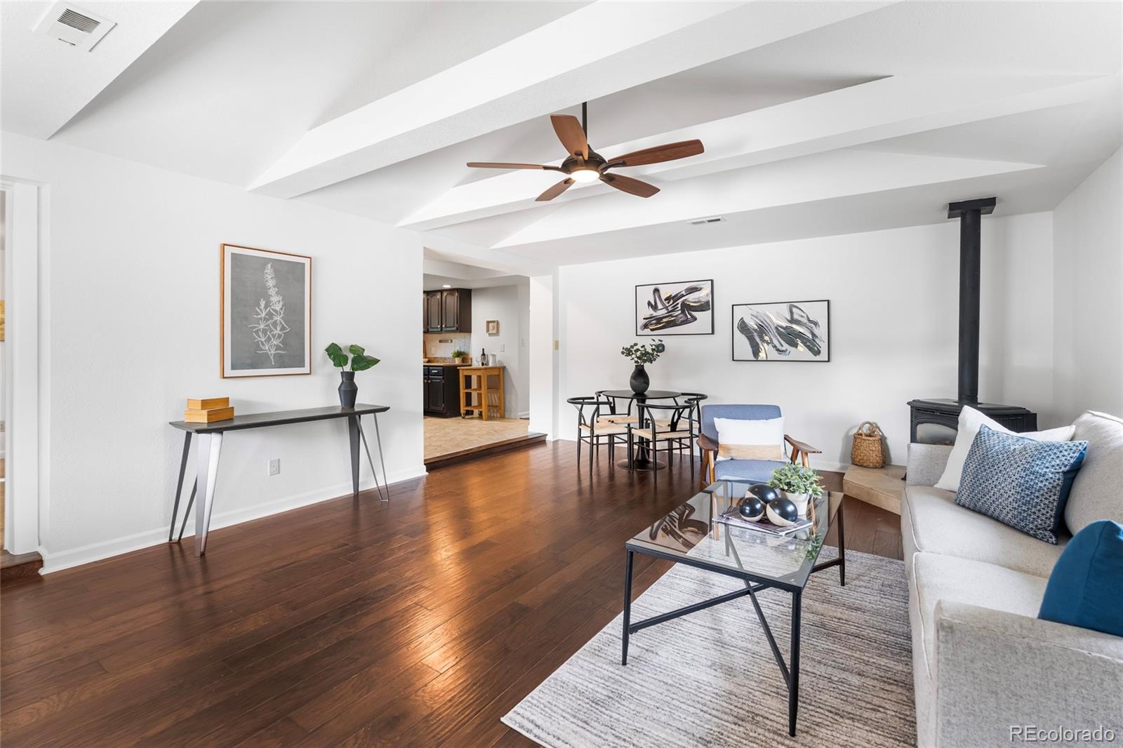 404 S Jasmine Street