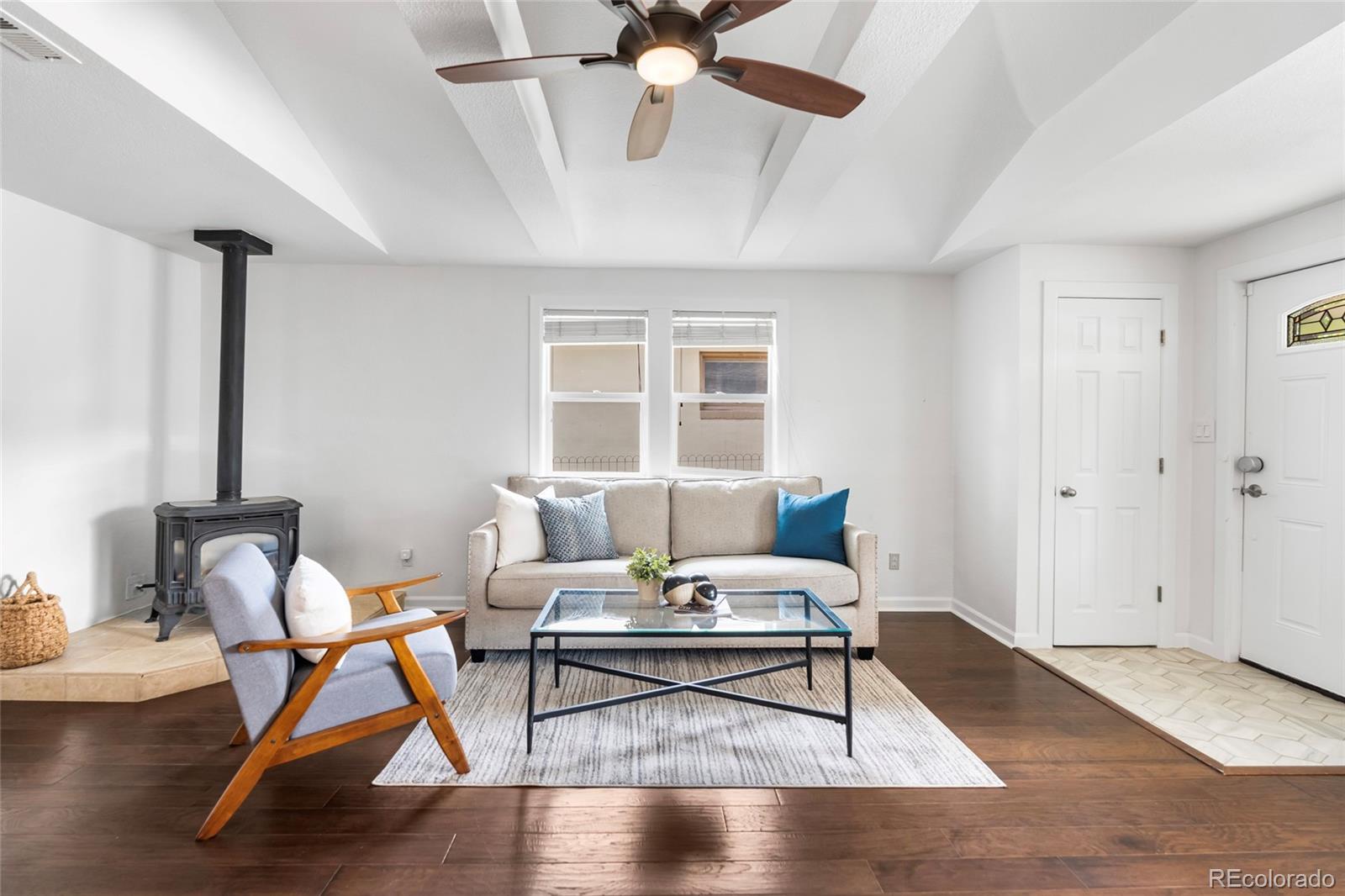 404 S Jasmine Street