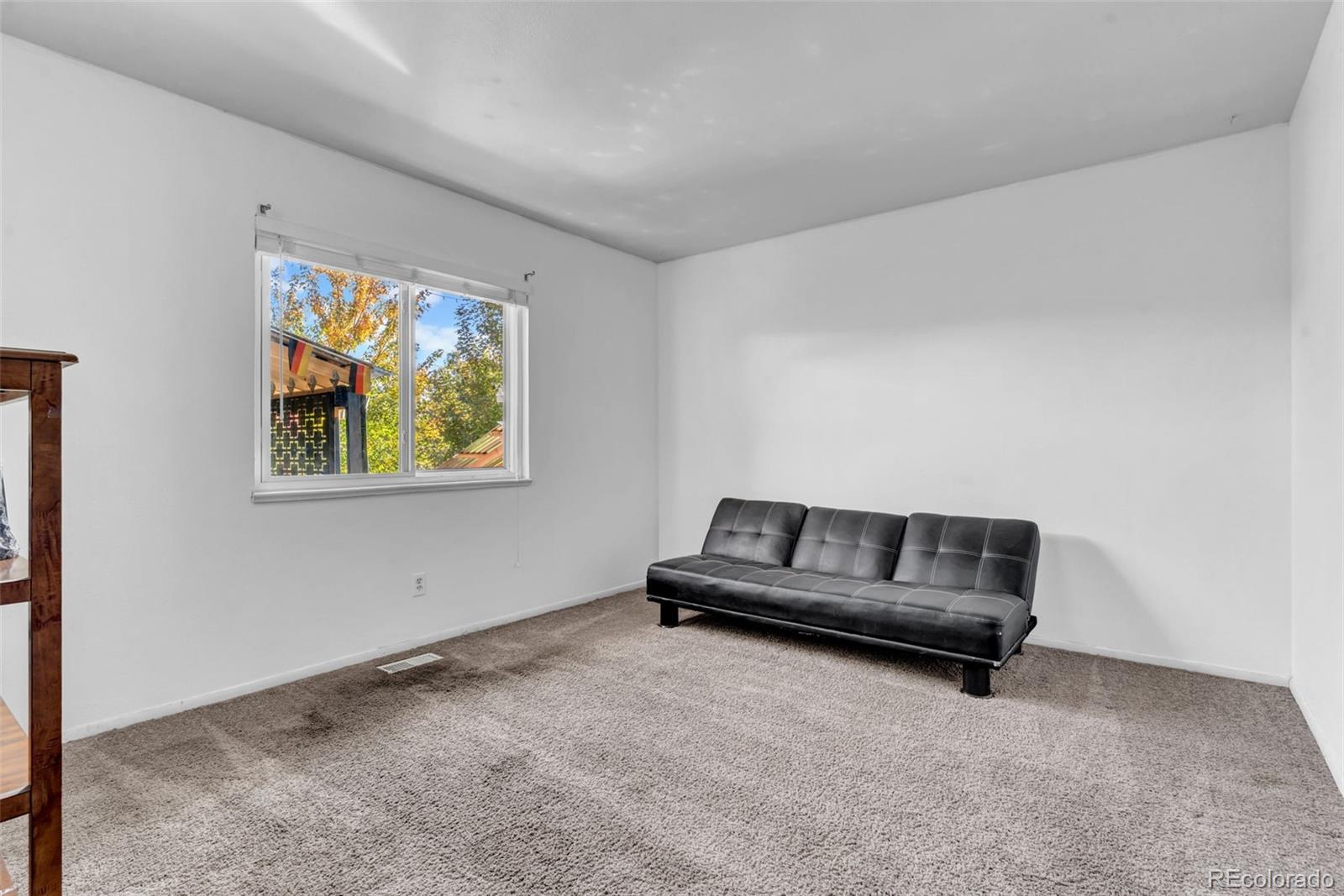 2540 S Deframe Street