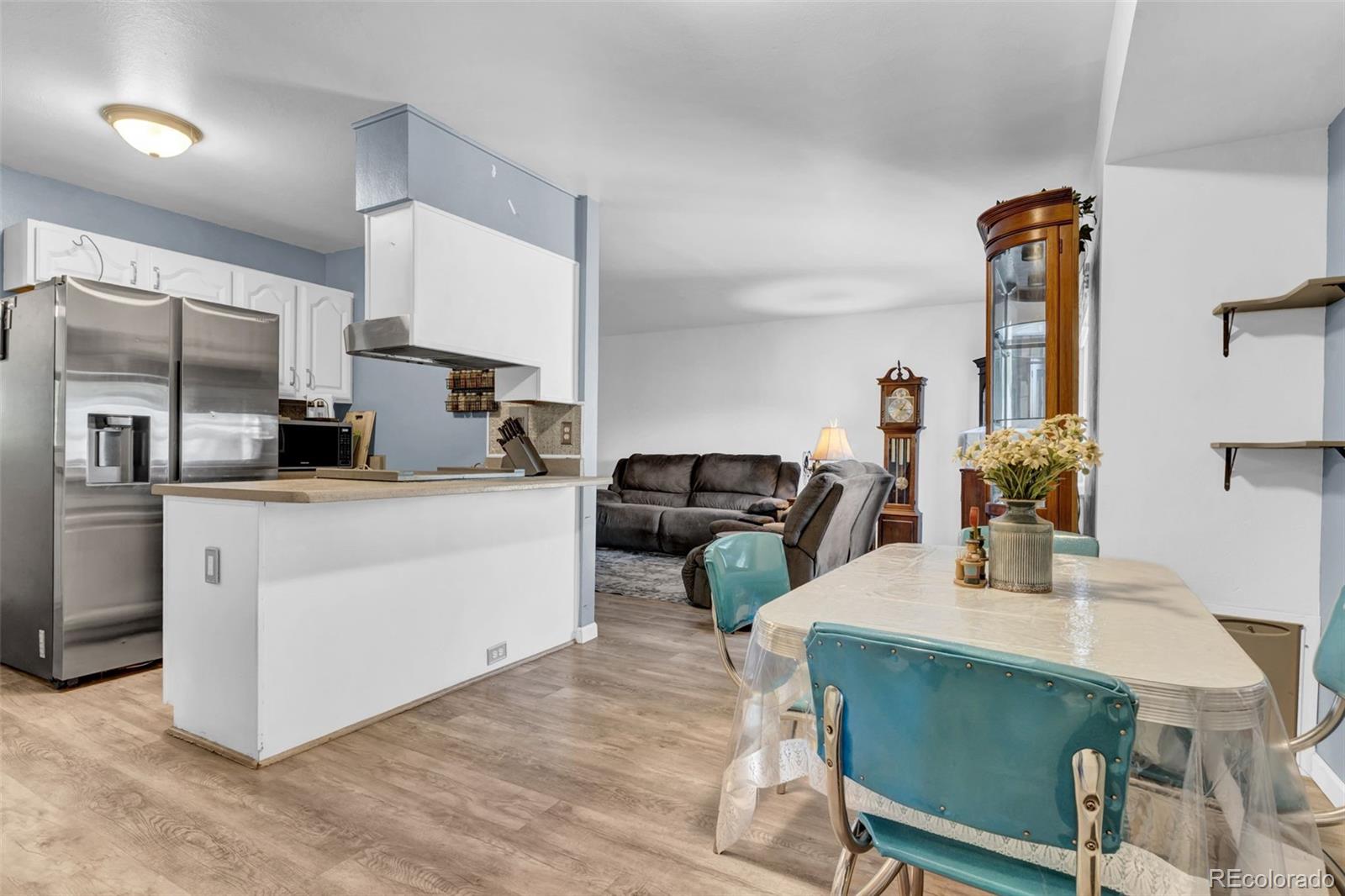 2540 S Deframe Street