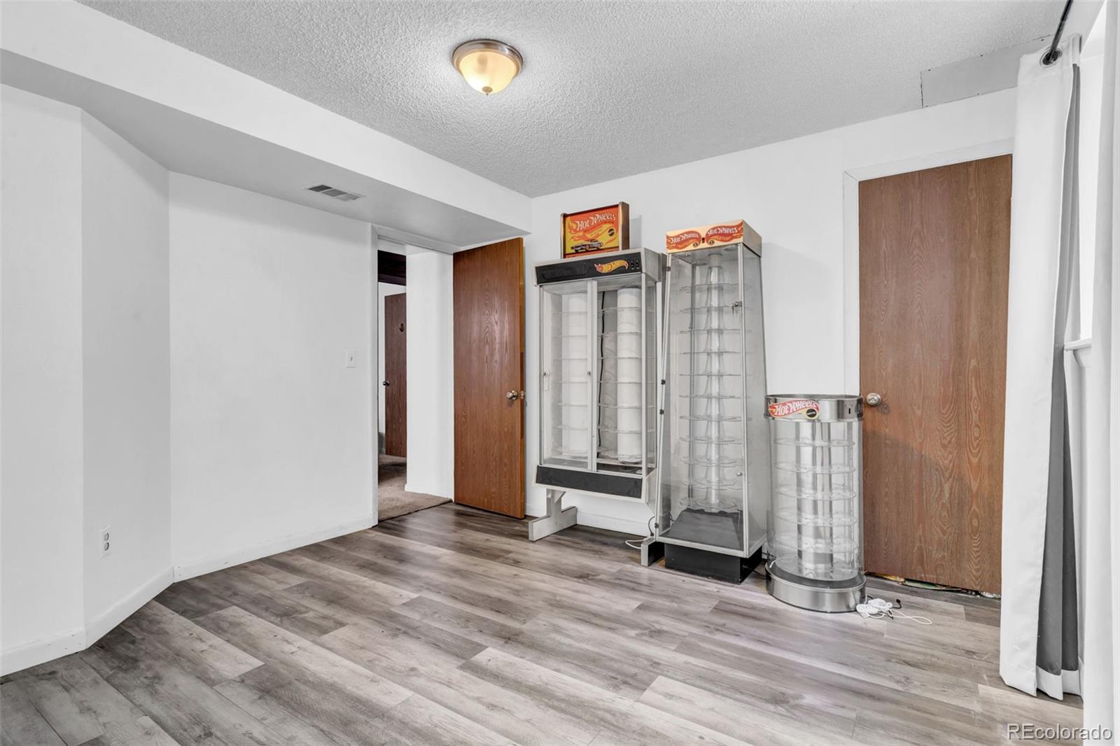 2540 S Deframe Street