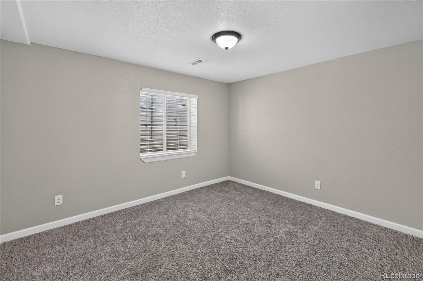 7932 E 123rd Place