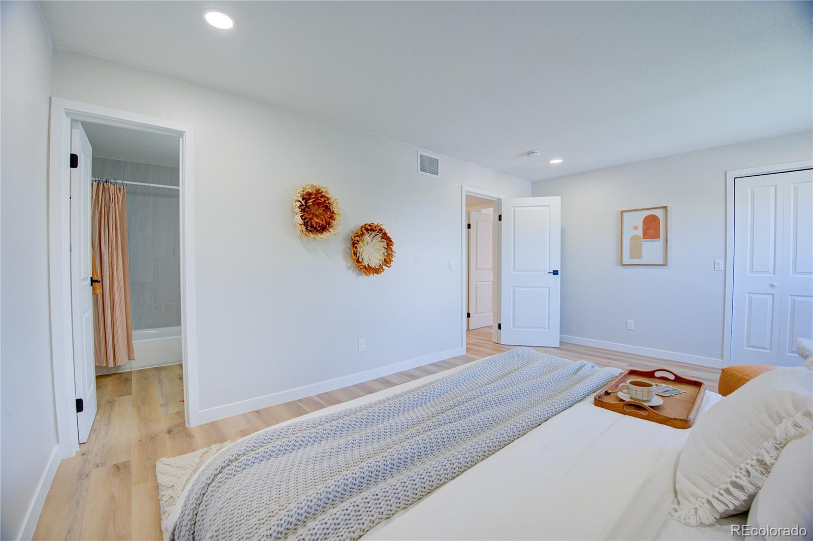 3338 S Ammons Street Unit: 11-203