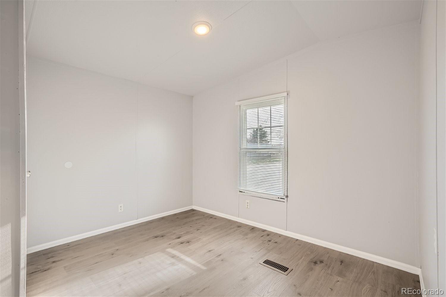 2885 E Midway Boulevard