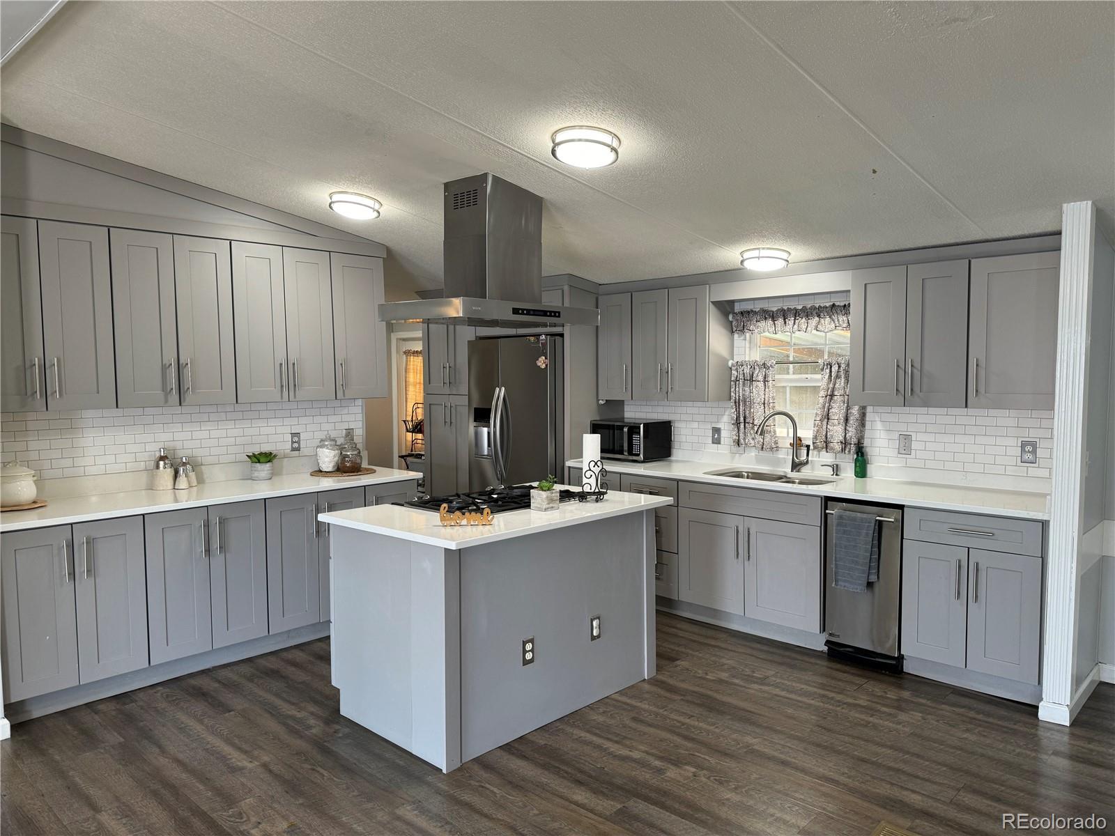 1921 Quintero Street