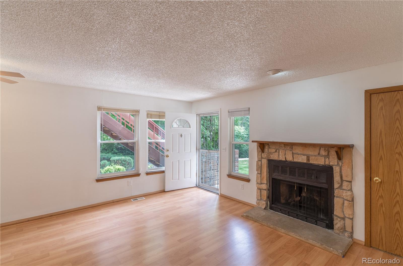 932 S Dearborn Way Unit: 4