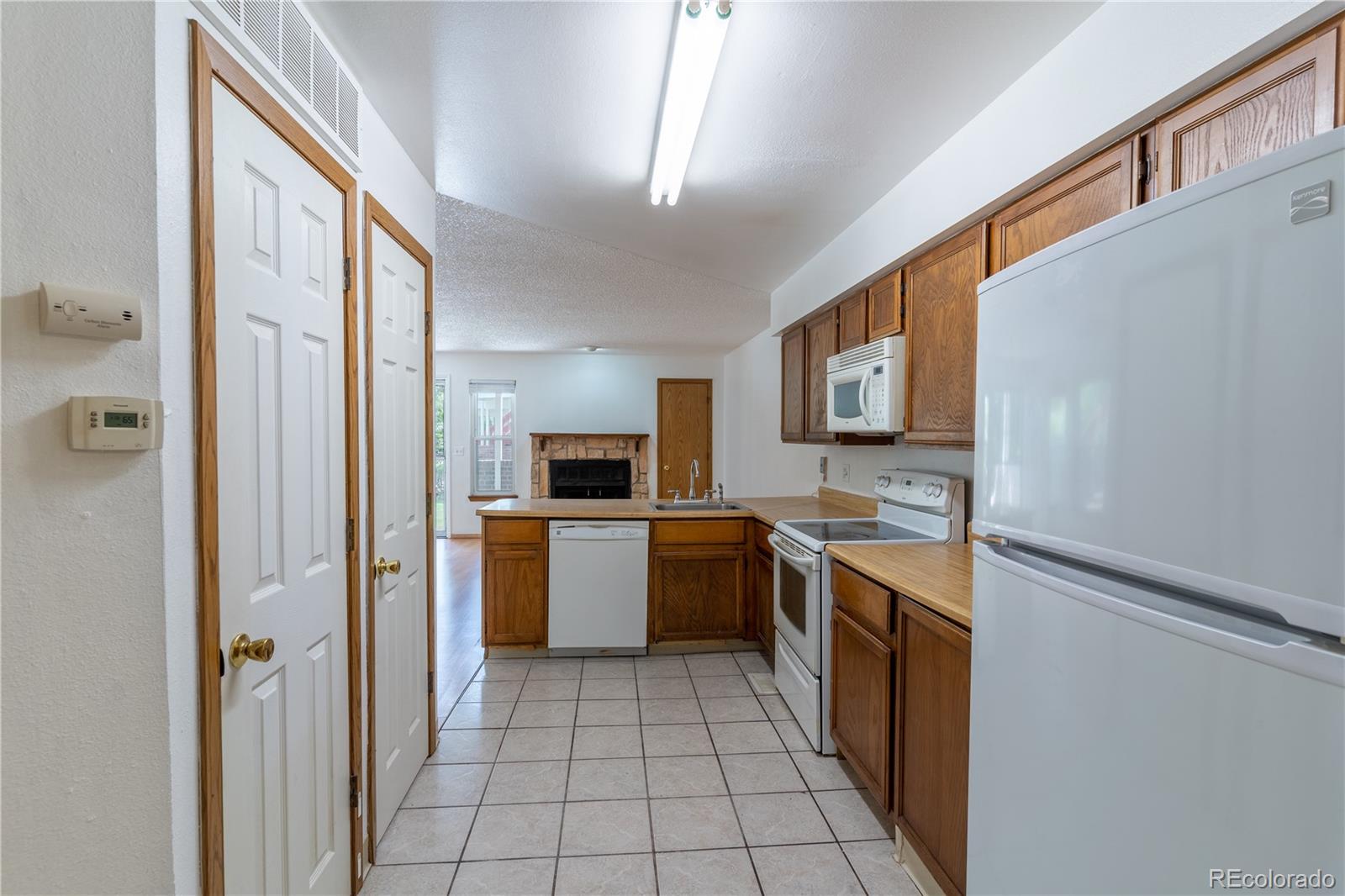 932 S Dearborn Way Unit: 4
