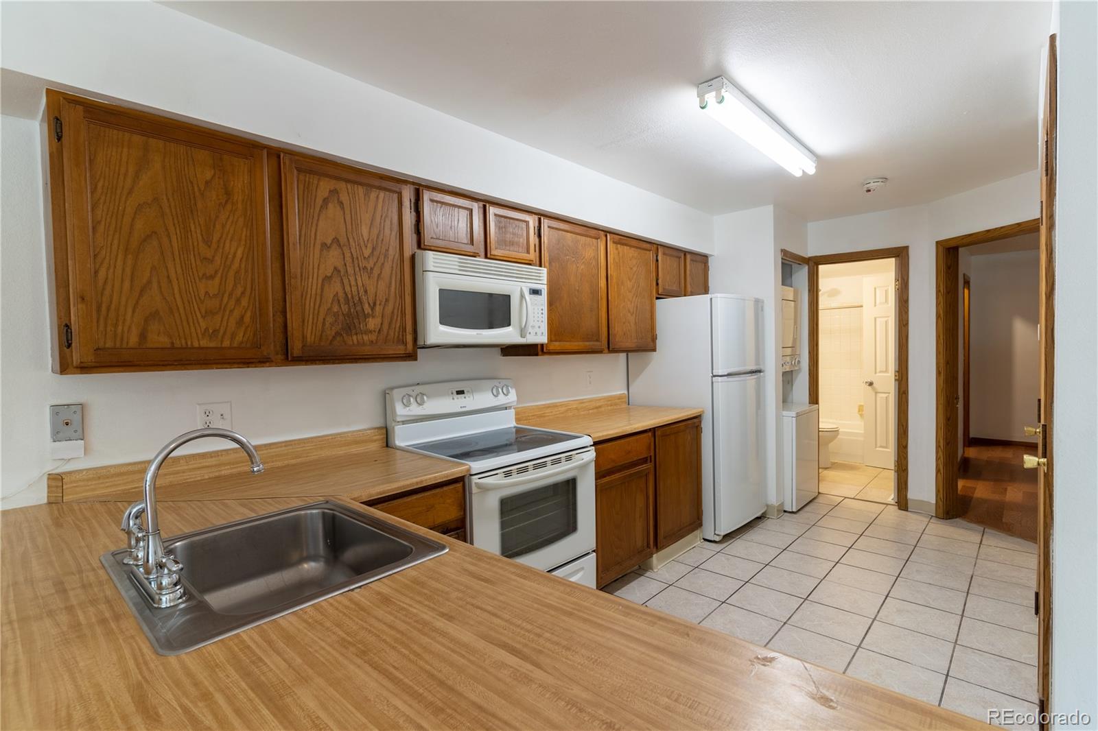 932 S Dearborn Way Unit: 4
