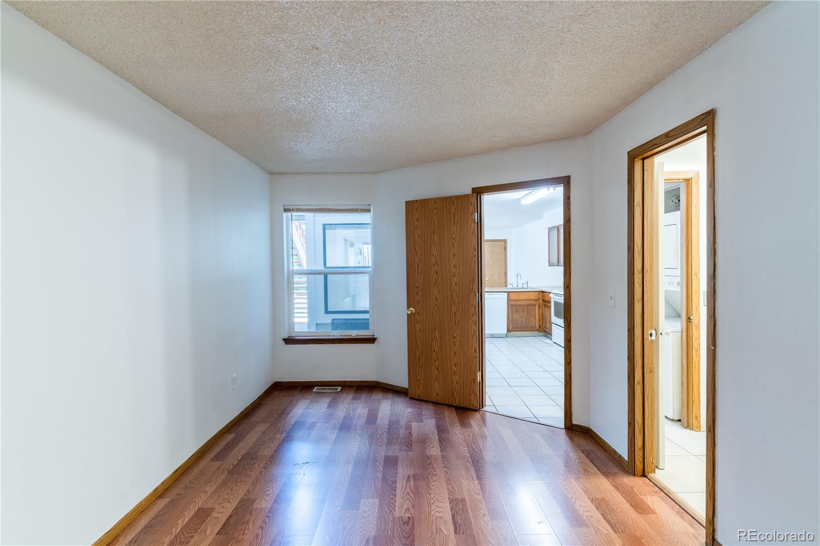 932 S Dearborn Way Unit: 4