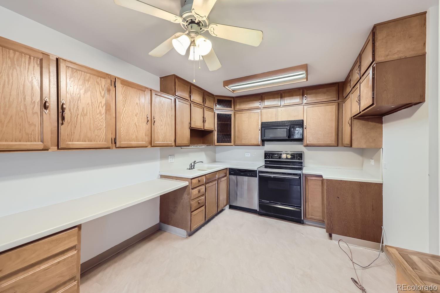 580 S Clinton Street Unit: 7D