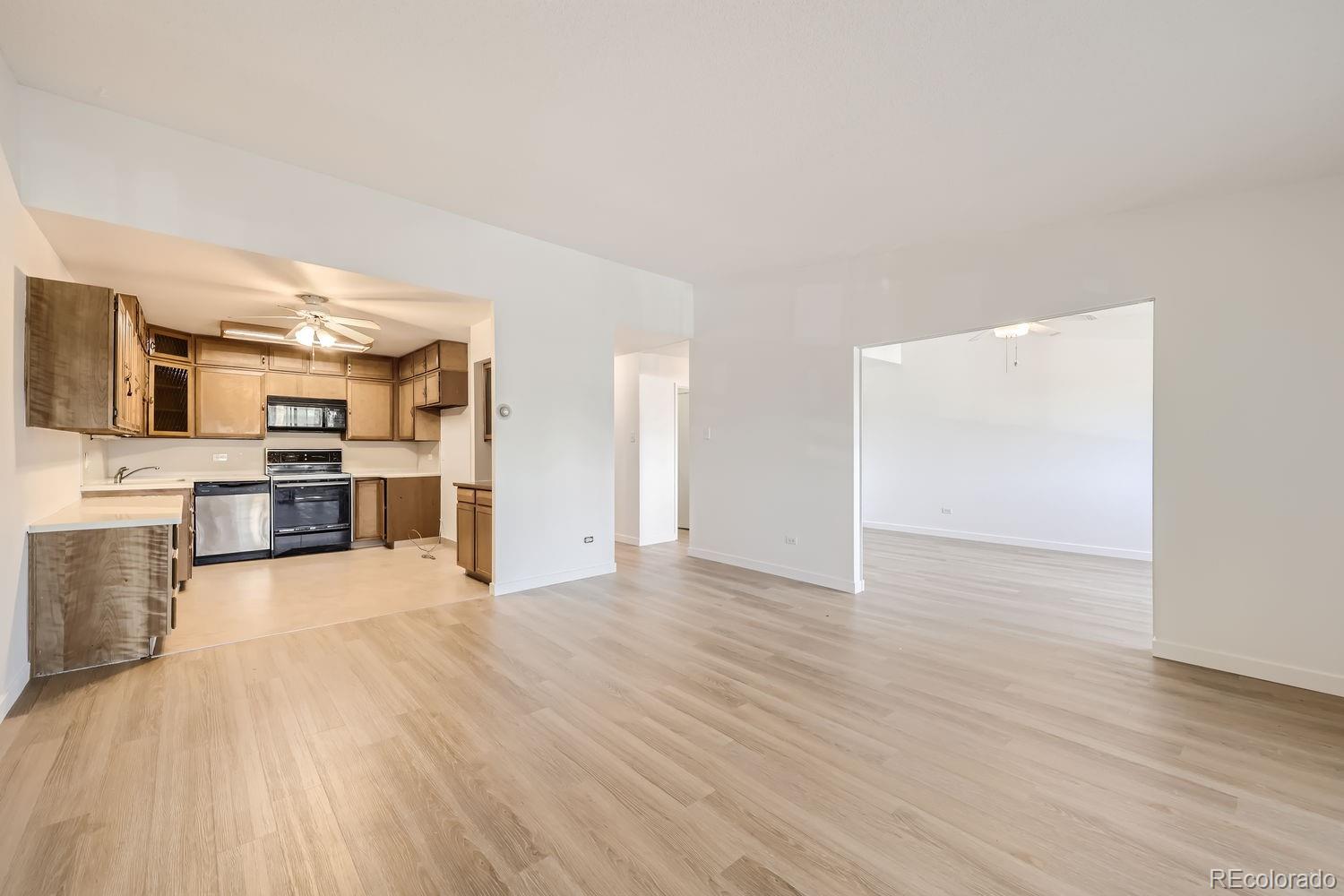 580 S Clinton Street Unit: 7D