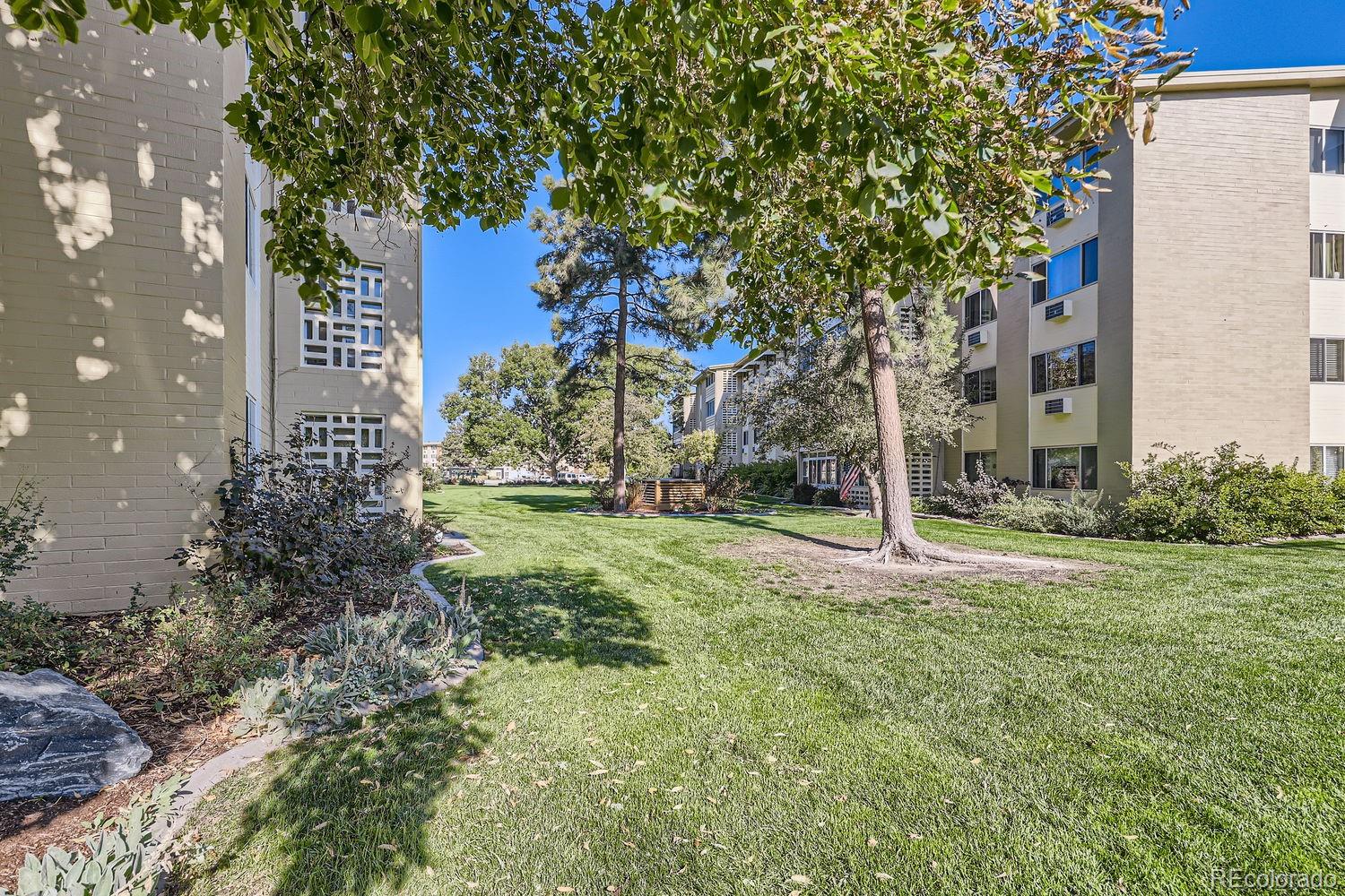 580 S Clinton Street Unit: 7D