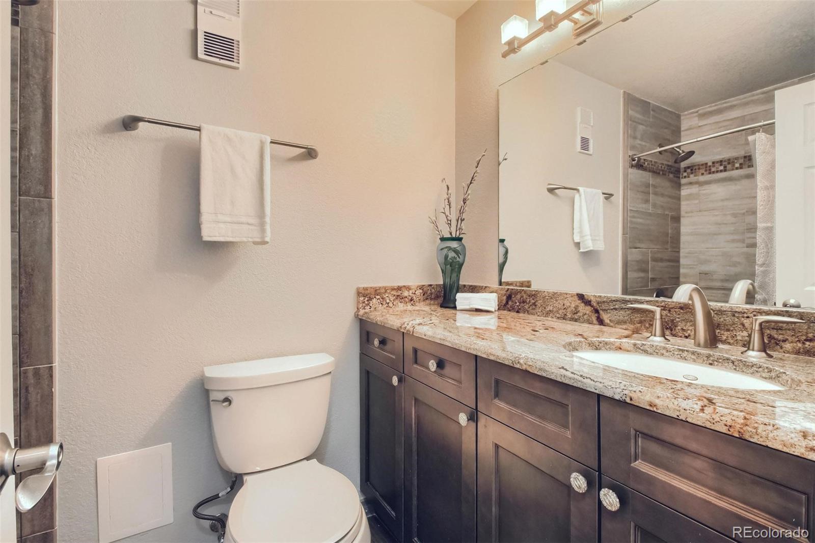 1625 Larimer Street Unit: 2505