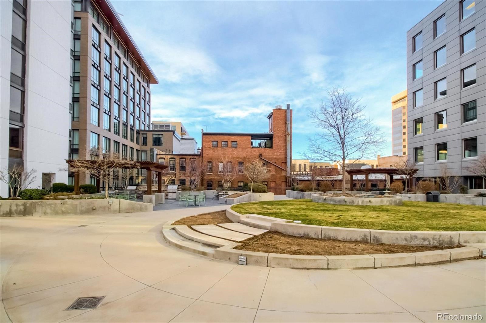 1625 Larimer Street Unit: 2505