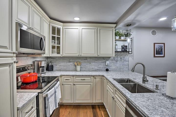 23538 Pondview Place Unit: B