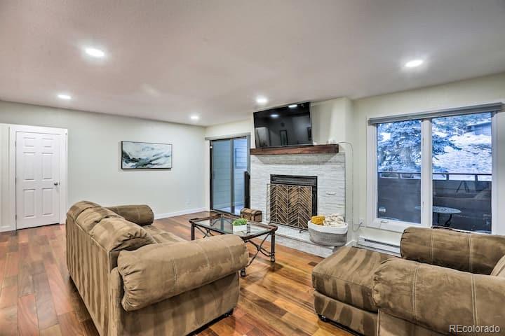 23538 Pondview Place Unit: B